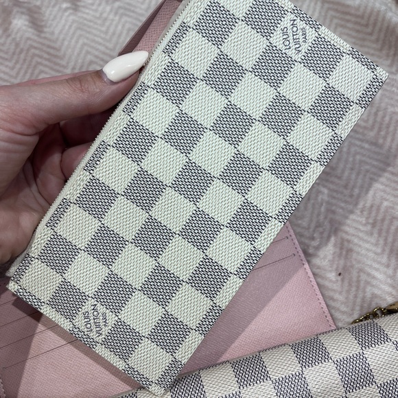 Louis Vuitton Félicie Pochette in Damier Azur Canvas - Picture 11 of 16